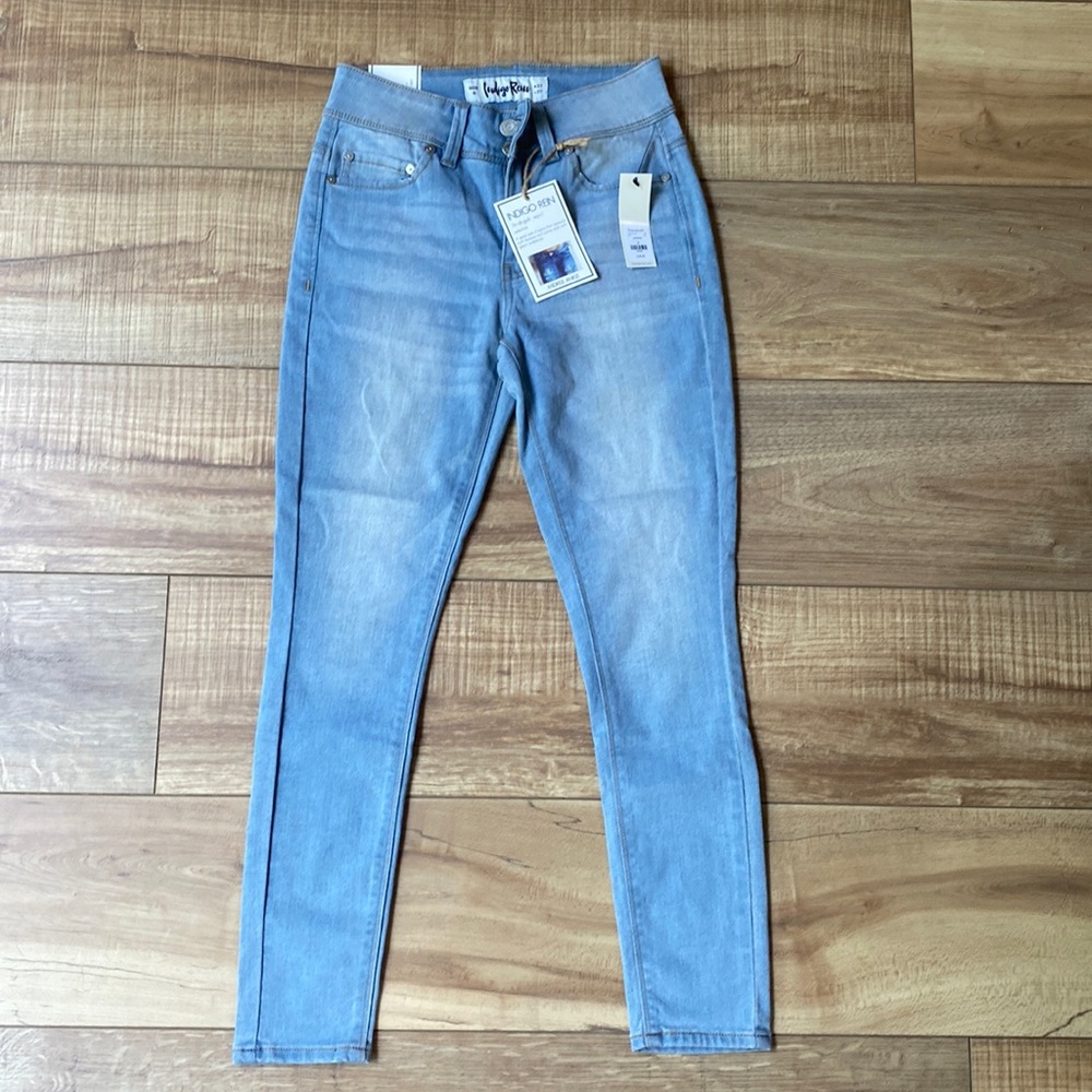 Indigo Rein light wash jeans size 5
